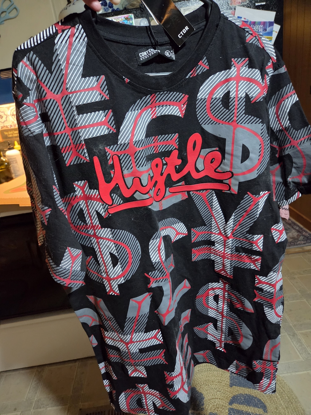 Source Unknown Black, Red & Gray Hustle Graphic Men’s Shirt
